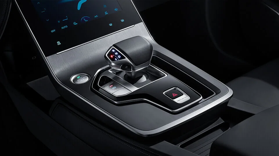 BAIC X55 Plus · interior · vista 5